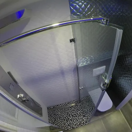 Black And White * Budapest