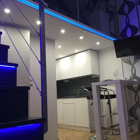 Black And White Budapešť